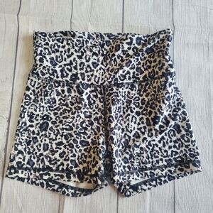 Balance Collection high waisted white leopard animal print shorts size small